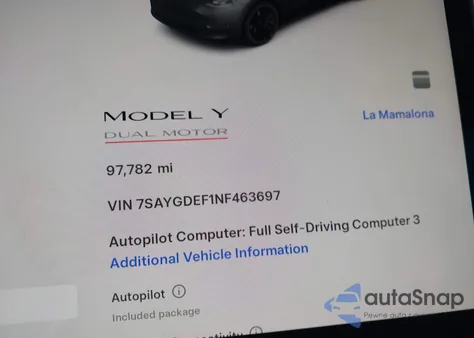 2022 Tesla Model Y Performance Dual Motor All-Wheel Drive z USA, uszkodzony, nr VIN 7SAYGDEF1NF463697